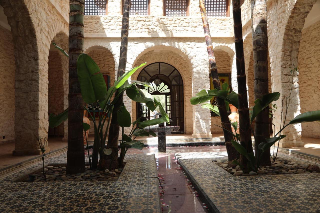 Jolies Chambres D'Hote Au Riad Dharma Szavíra Kültér fotó