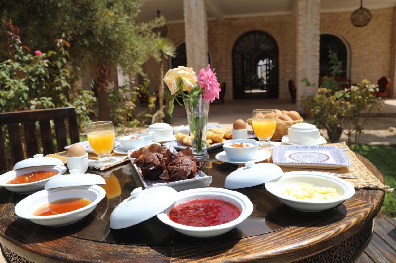 Jolies Chambres D'Hote Au Riad Dharma Szavíra Kültér fotó